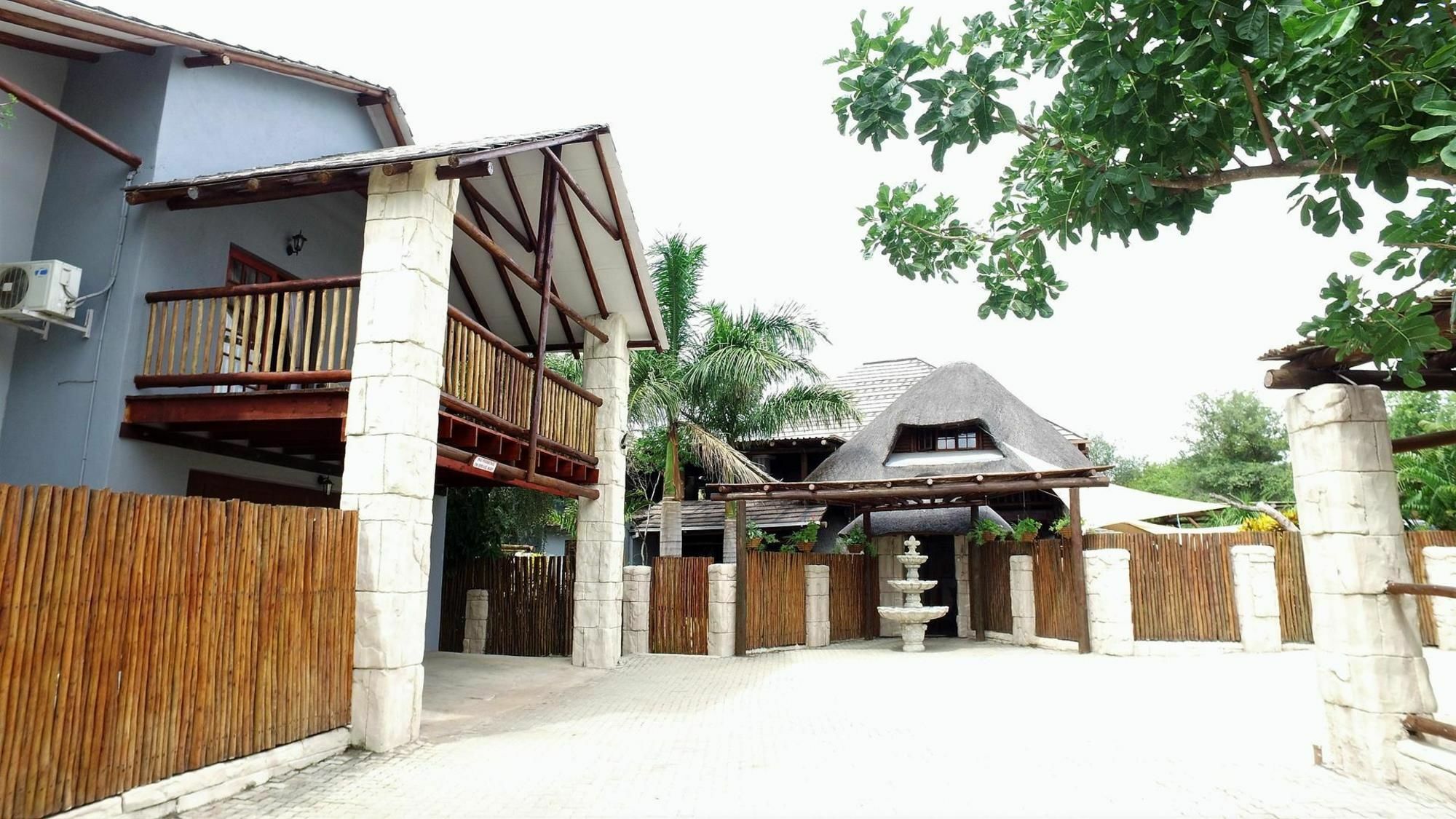 Beyond The Boma Boutique Guesthouse Marloth Park Exterior photo